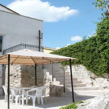 Casa Elvira Basilico San Valentino in Abruzzo Citeriore Exterior foto